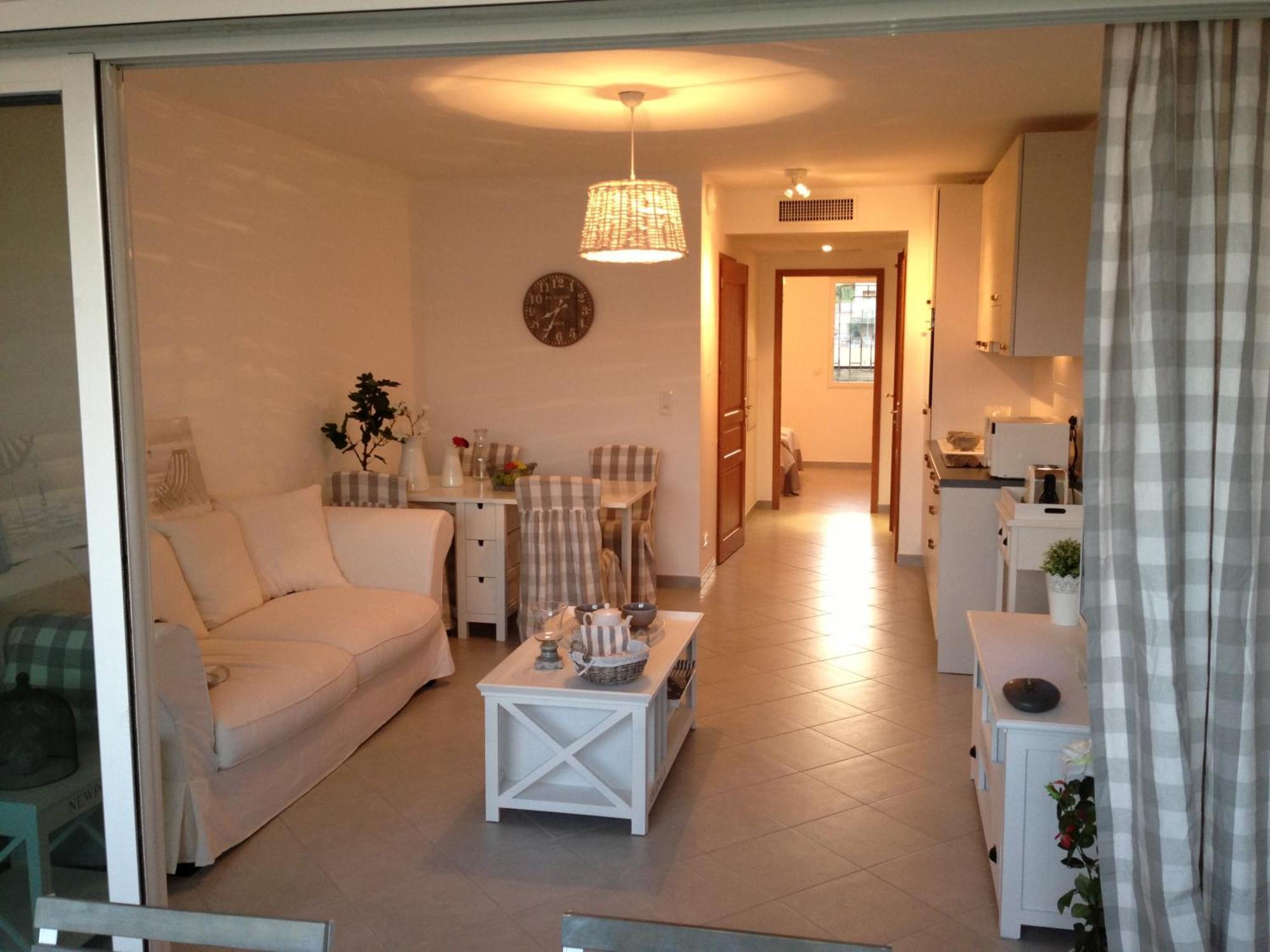 Residence Nayah-Maria Καλβί Εξωτερικό φωτογραφία