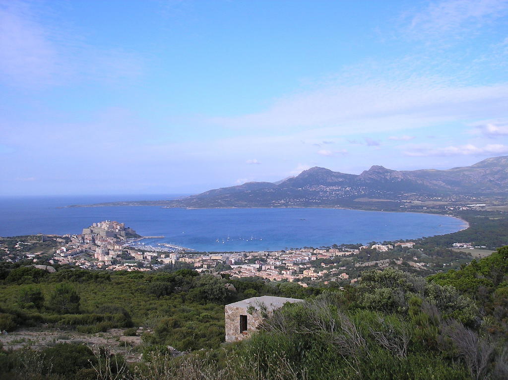 Residence Nayah-Maria Καλβί Εξωτερικό φωτογραφία